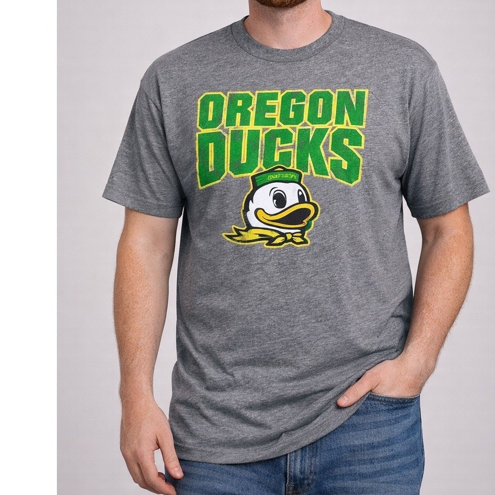 Oregon Ducks Graphic T‎ Shirt Mens Medium Gray Short Sleeve Box Seat NWOT